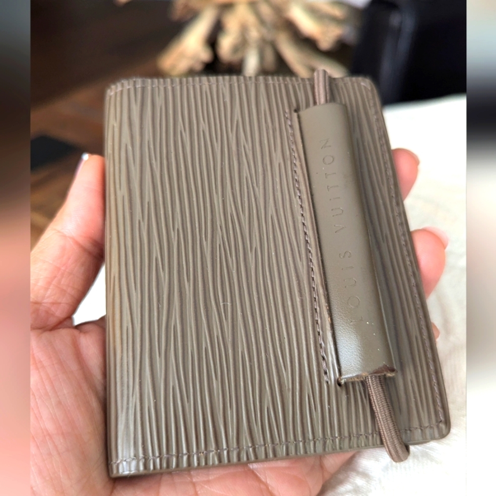 Louis Vuitton Porte-Monnaie Tri fold compact wallet